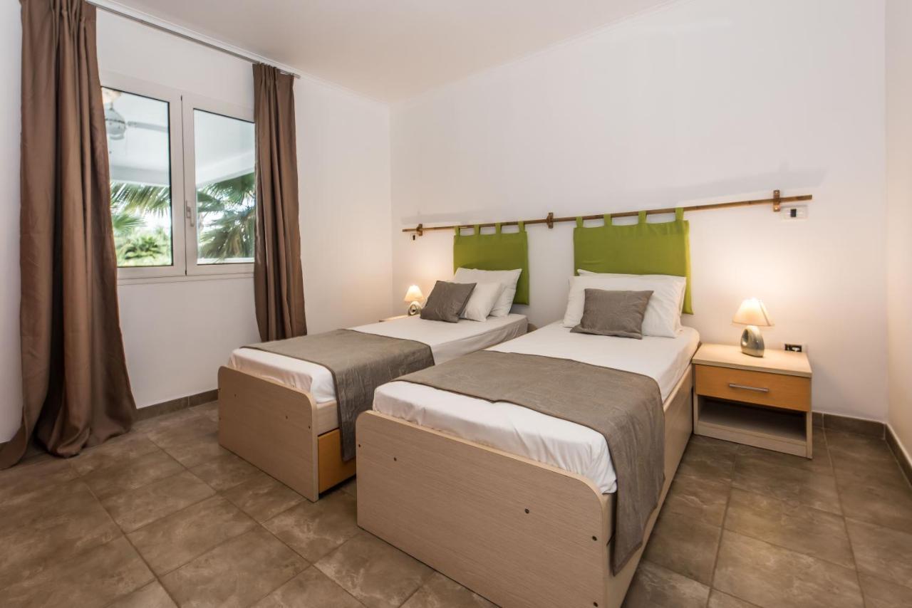Bella Breeze Bonaire Aparthotel Kralendijk  Exterior photo
